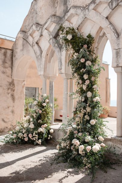 Un mariage élégant sur la côte Amalfitaine en Italie - Photos : Pinewood Weddings : Blog mariage : La mariée aux pieds nus