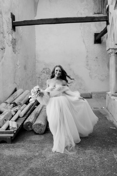 Un mariage élégant sur la côte Amalfitaine en Italie - Photos : Pinewood Weddings : Blog mariage : La mariée aux pieds nus