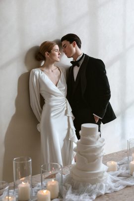 Un mariage élégant en blanc à La manufacture royale de Lectoure - Photos : Daria Walter - Wedding planner : Quinze heures quinze - Blog mariage : La mariée aux pieds nus