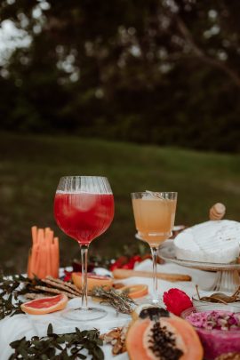 Un mariage élégant au Château de Villers Bocage en Normandie - Photos : Moonrise Photography - Blog mariage : La mariée aux pieds nus