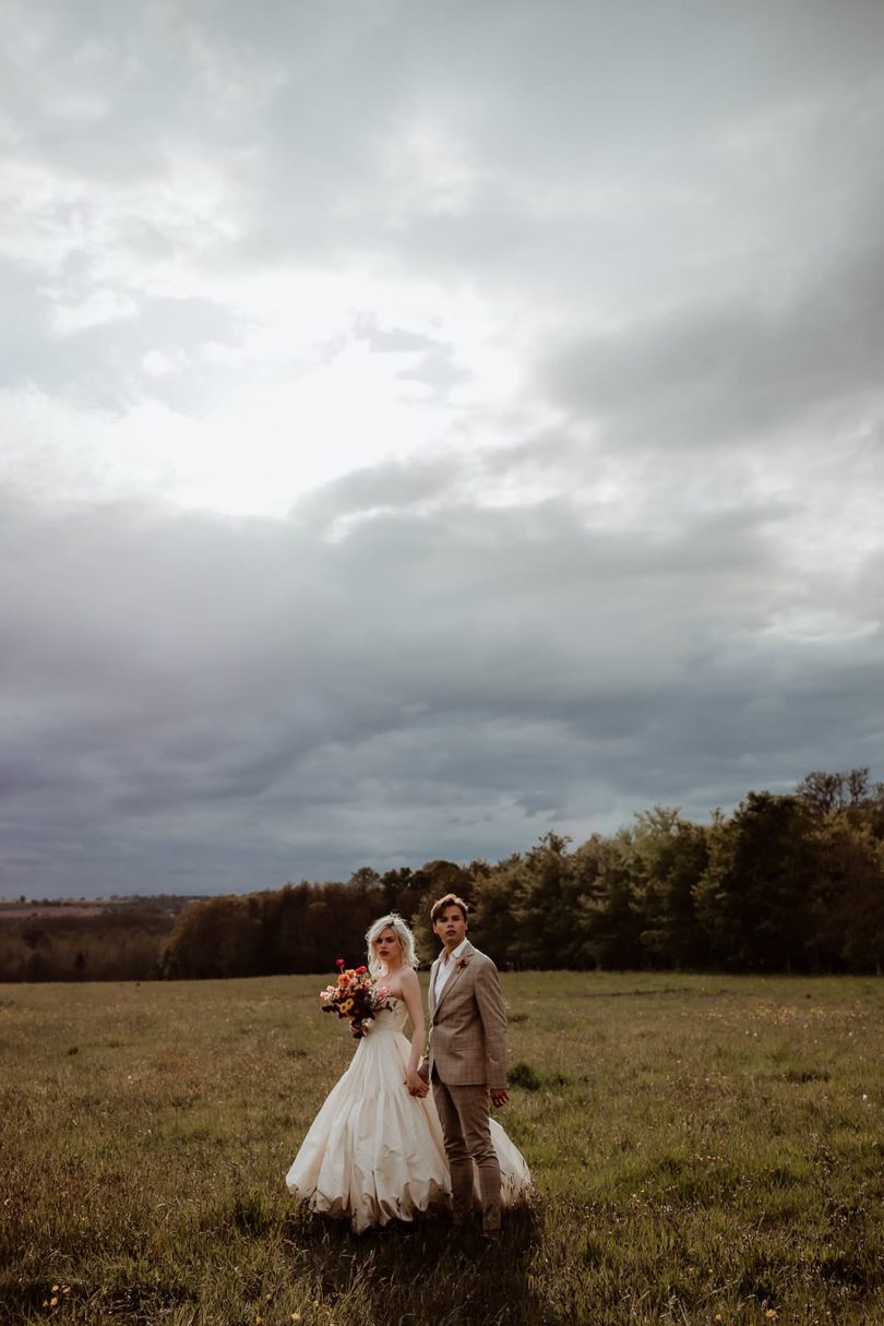 Un mariage élégant au Château de Villers Bocage en Normandie - Photos : Moonrise Photography - Blog mariage : La mariée aux pieds nus