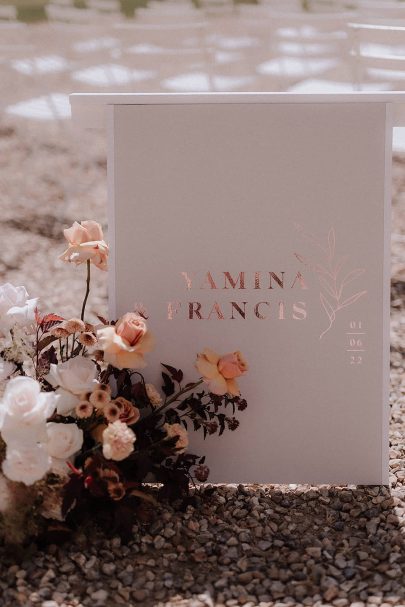 Un mariage élégant au Château de Dangu en Normandie - Photos : Lika Banshoya - Blog mariage : La mariée aux pieds nus