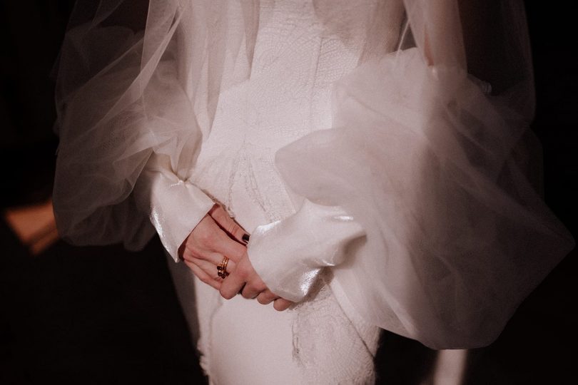 Un mariage élégant au Château de Carsix en Normandie - Photos : Lika Banshoya - Blog mariage : La mariée aux pieds nus