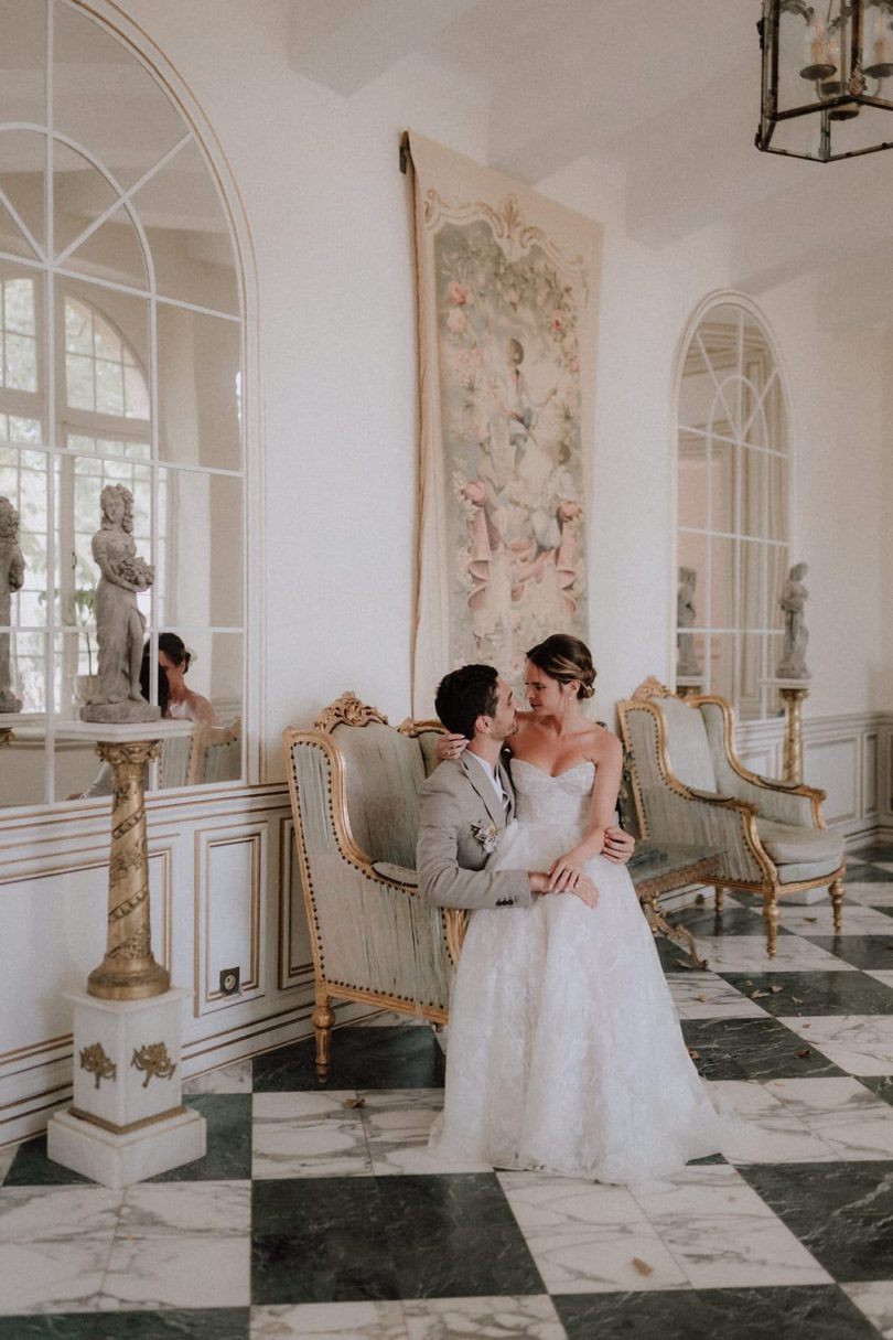 Un mariage élégant au Château de Robernier dans le Var - Photos : Lika Banshoya - Blog mariage : La mariée aux pieds nus