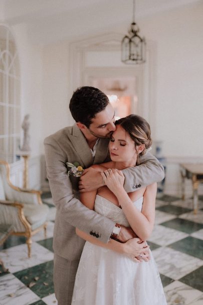 Un mariage élégant au Château de Robernier dans le Var - Photos : Lika Banshoya - Blog mariage : La mariée aux pieds nus