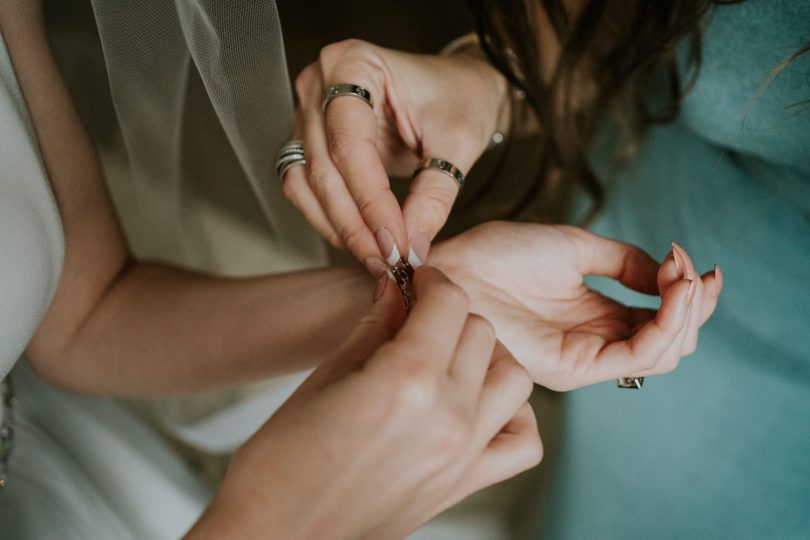 Un mariage élégant au Château de Varenne en Bourgogne - Photos : Photography by Chloé - Blog mariage : La mariée aux pieds nus