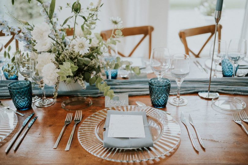 Un mariage élégant au Château de Varenne en Bourgogne - Photos : Photography by Chloé - Blog mariage : La mariée aux pieds nus