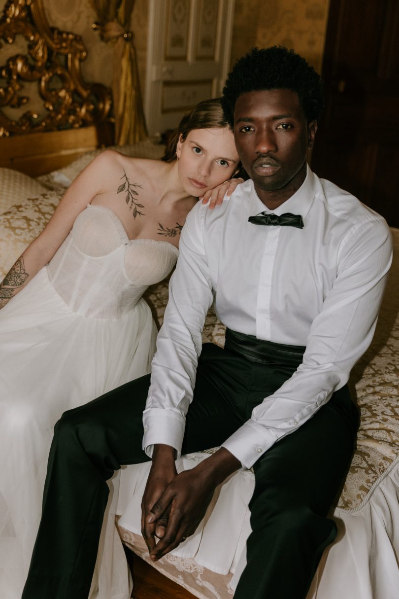 Un mariage au Château de Vézins - Photographe : Julia Allio - Décoration : Les Nanas Studio Floral - Blog mariage : La mariée aux pieds nus