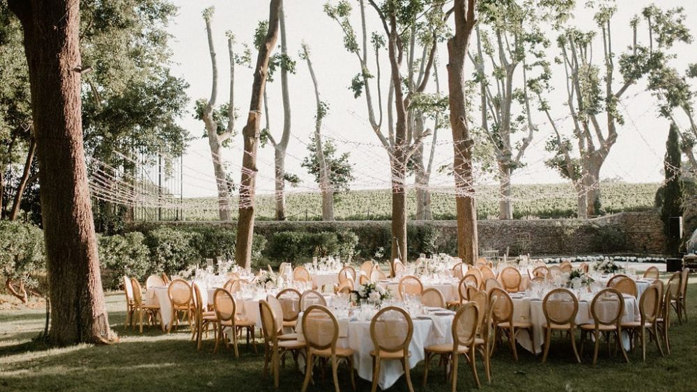 Un mariage élégant au Château Sainte Cécile dans l'Hérault - Photographes : Clarisse et Johan - Blog mariage : La mariée aux pieds nus