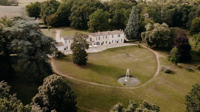 Un mariage élégant au Château Smith Haut Lafitte à Bordeaux - Photos : The Lovers - Blog mariage : La mariée aux pieds nus