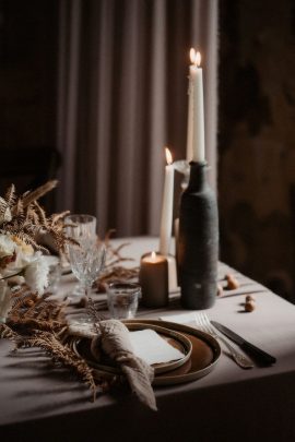 Un mariage simple et élégant en automne - Photos : Les Histoires d'A - Blog mariage : La mariée aux pieds nus