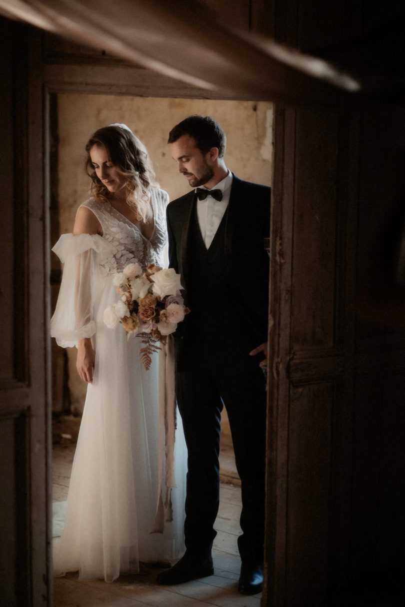 Un mariage simple et élégant en automne - Photos : Les Histoires d'A - Blog mariage : La mariée aux pieds nus