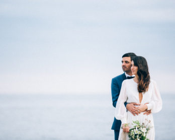 Un mariage élégant en bord de mer - A découvrir sur le blog mariage www.lamarieeauxpiedsnus.com - Photos : Ingrid Lepan