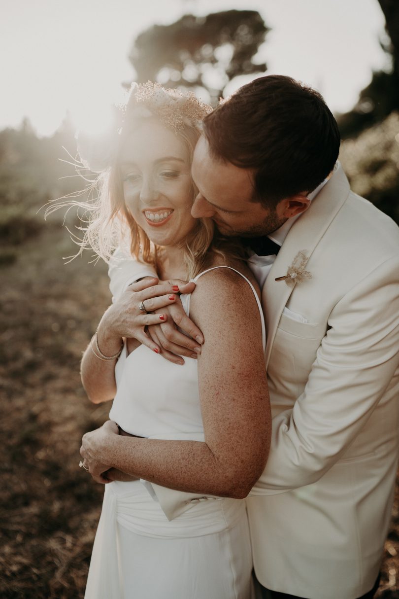 Un mariage élégant à La Tour Vaucros en Provence - Photos : The Quirky - Blog mariage : La mariée aux pieds nus.