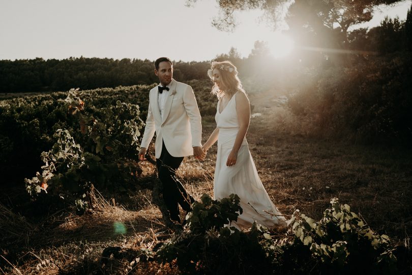 Un mariage élégant à La Tour Vaucros en Provence - Photos : The Quirky - Blog mariage : La mariée aux pieds nus