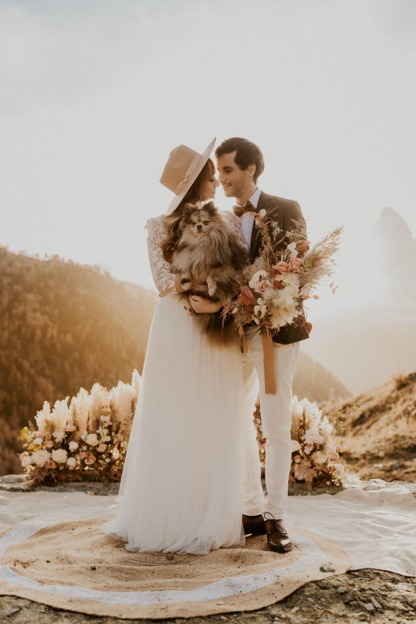 Un elopement bohème à Zermatt en Suisse - Photos : Cécilia Hofer - Blog mariage : La mariée aux pieds nus