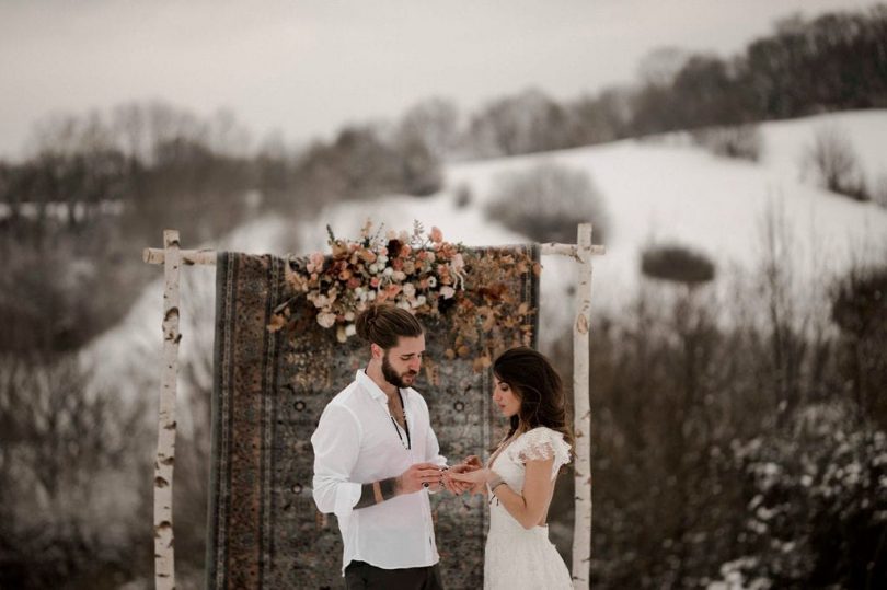 Un elopement bohème en hiver dans la neige - Photos : Solveig et Ronan - Blog mariage : La mariée aux pieds nus