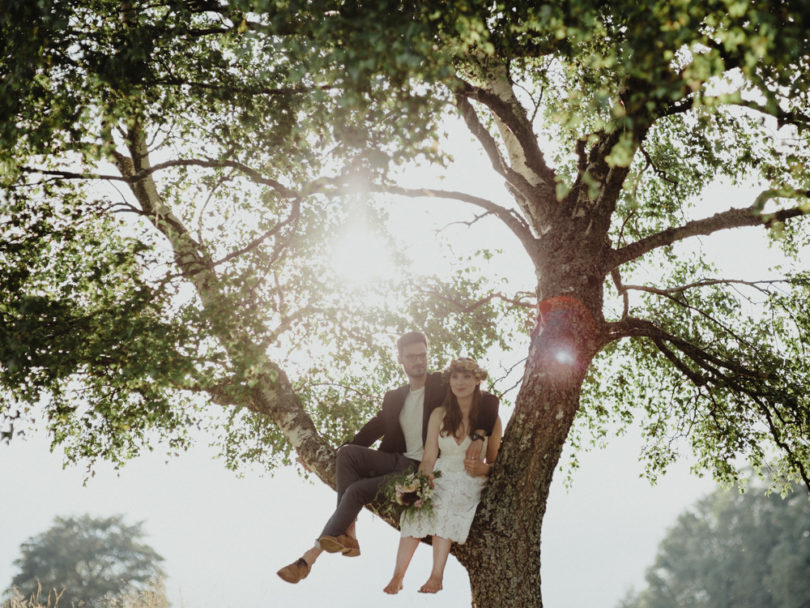 Un mariage petit budget en petit comité dans une auberge des Vosges - A découvrir sur le blog mariage www.lamarieeauxpiedsnus.com - Photos : Capyture