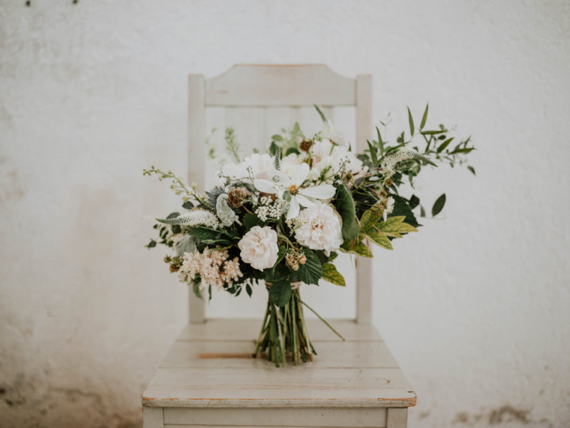 Un elopement en vert et blanc - A découvrir sur le blog mariage www.lamarieeauxpiuedsnus.com - Photos : Pinewood Weddings