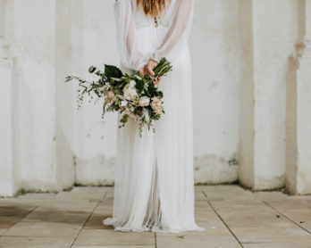 Un elopement en vert et blanc - A découvrir sur le blog mariage www.lamarieeauxpiuedsnus.com - Photos : Pinewood Weddings