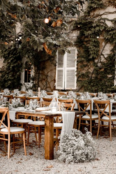 Un mariage à l'Ermitage de Brouilly dans le Beaujolais - Photos : Rock'nBrides - Blog mariage : La mariée aux pieds nus