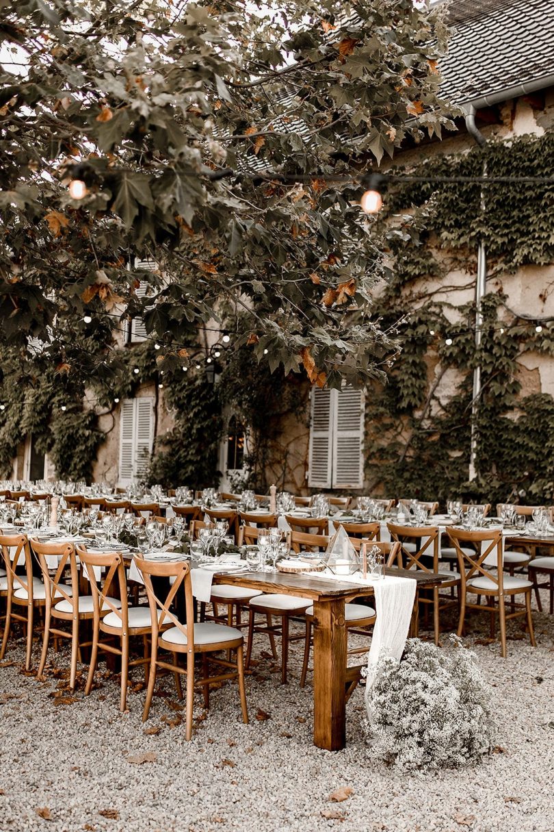 Un mariage à l'Ermitage de Brouilly dans le Beaujolais - Photos : Rock'nBrides - Blog mariage : La mariée aux pieds nus