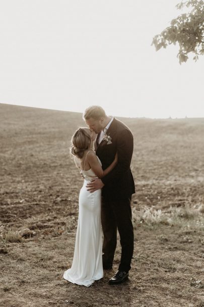 Un mariage à La Ferme du Prieuré près de Paris - Photos : Steven Bassilieaux - Blog mariage : La mariée aux pieds nus