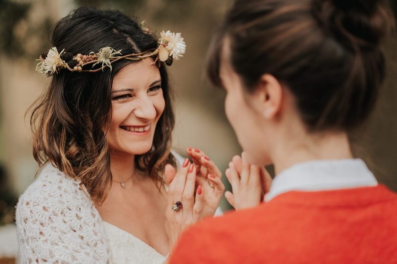 Des fiançailles sous la pluie dans une bergerie du Var - Photos : VAléry Villard - Blog mariage : La mariée aux pieds nus