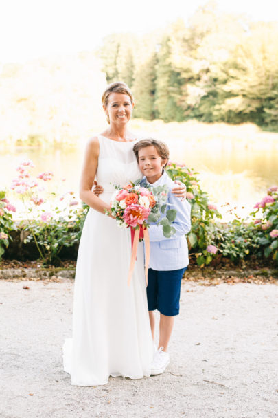 Un mariage corail et vert d'eau dans le Finistère à découvrir sur le blog mariage www.lamarieeauxpiedsnus.com - Photos : Sophie Delaveau