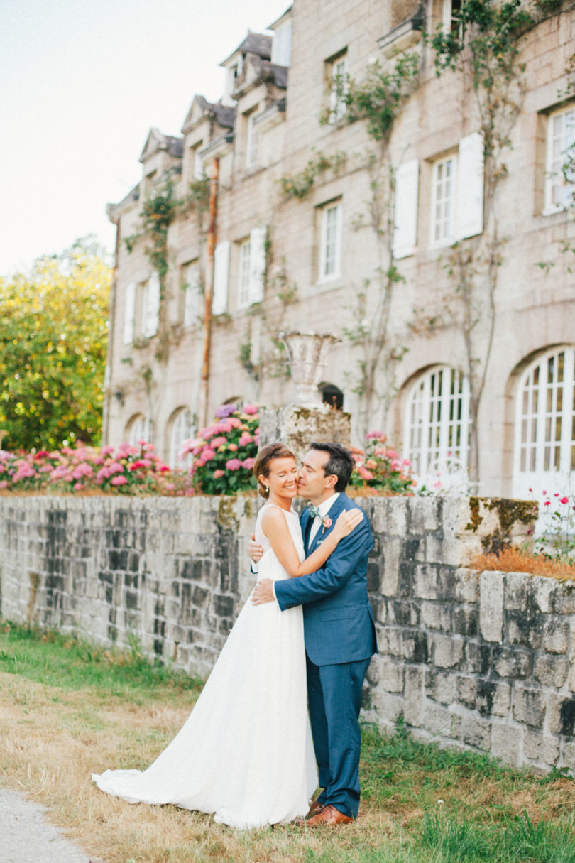 Un mariage corail et vert d'eau dans le Finistère à découvrir sur le blog mariage www.lamarieeauxpiedsnus.com - Photos : Sophie Delaveau