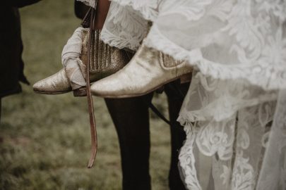 Un mariage folk dans la forêt - La mariée aux pieds nus