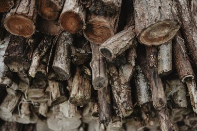 Un mariage folk dans la forêt - La mariée aux pieds nus