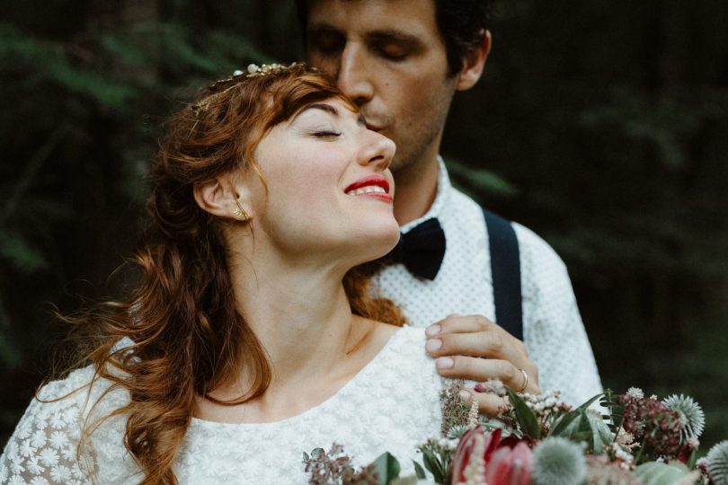 Un mariage folk en Suisse - La bohème photographie - La mariée aux pieds nus