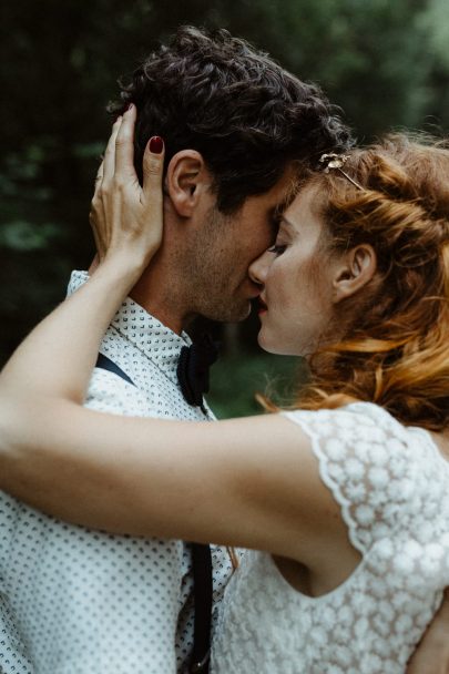 Un mariage folk en Suisse - La bohème photographie - La mariée aux pieds nus