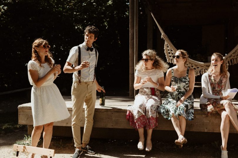 Un mariage folk en Suisse - La bohème photographie - La mariée aux pieds nus