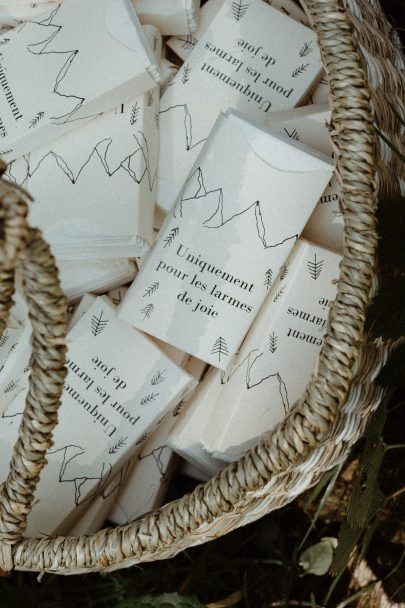 Un mariage folk en Suisse - La bohème photographie - La mariée aux pieds nus