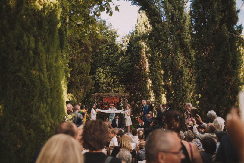 Un mariage irano-franco-allemand coloré et champêtre à découvrir sur le blog mariage www.lamarieeauxpiedsnus - Photos : Jérémy Boyer