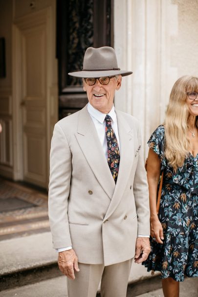 Un mariage en petit comité au Château de Fretoy en Bourgogne - Photos : Lifestories Wedding - Blog mariage : La mariée aux pieds nus