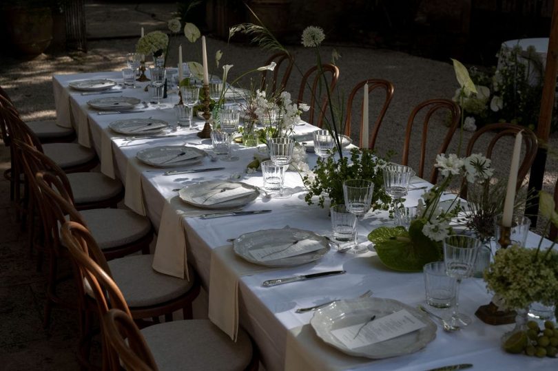 Un mariage au Galinier de Lourmarin en Provence - Photos : Mathilde Caelicia - Blog mariage : La mariée aux pieds nus