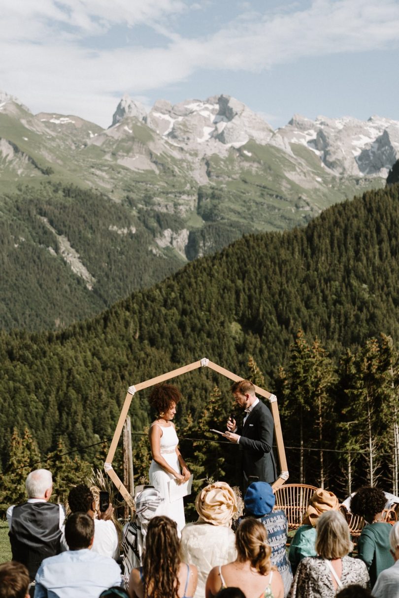 Un mariage au Gite du Passant en Haute-Savoie - Photos : Laurent Brouzet - Blog mariage : La mariée aux pieds nus