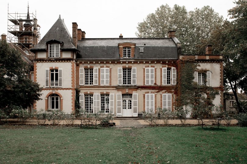 Un mariage autour d'un goûter au Château Rosa Bonheur près de Paris - Photos : Dalale Photography - Blog mariage : La mariée aux pieds nus