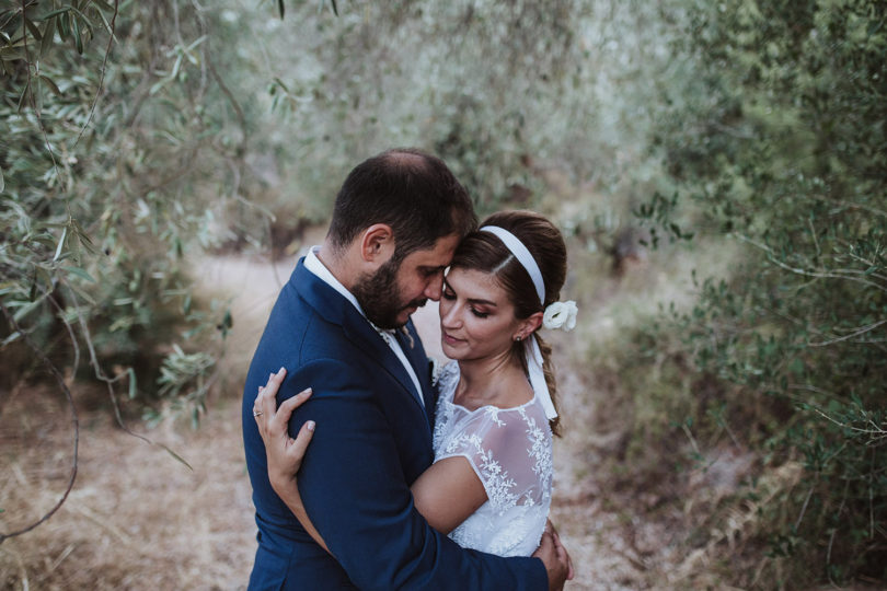 Un mariage en vert et blanc sur l'ile d'Alonnisos en Grece - A découvrir sur le blog mariage www.lamarieeauxpiedsnus.com - Photos : Days made of love