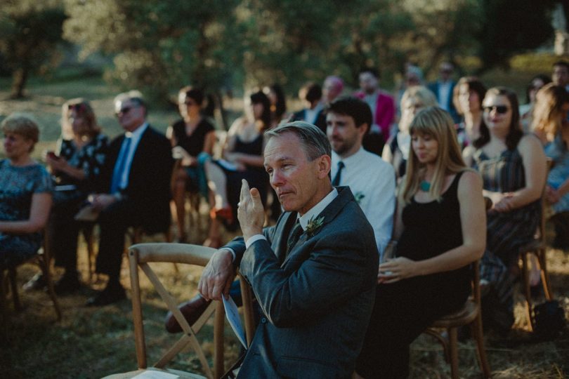 Un mariage au Hameau des Baux en provence - Photos : Reego - Blog mariage : La mariée aux pieds nus