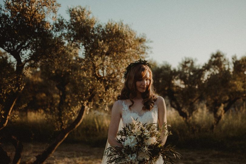 Un mariage au Hameau des Baux en provence - Photos : Reego - Blog mariage : La mariée aux pieds nus