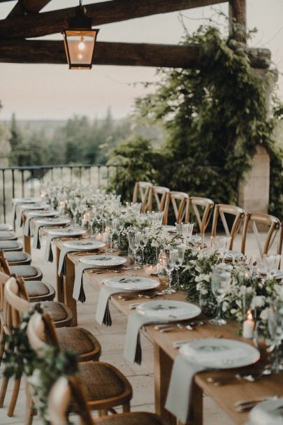 Un mariage au Hameau des Baux en provence - Photos : Reego - Blog mariage : La mariée aux pieds nus