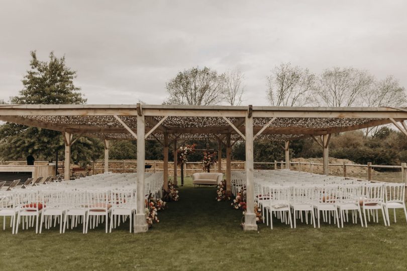 Un mariage aux Hauts de Pardaillan en Eure et Loire - Photos : Chloé Ldn - Blog mariage : La mariée aux pieds nus