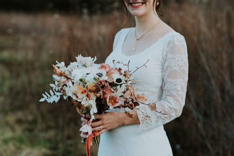 Un mariage en hiver à La Drille au bord de l'eau en Alsace - Photos : Photography by Chloé - Blog mariage : La mariée aux pieds nus