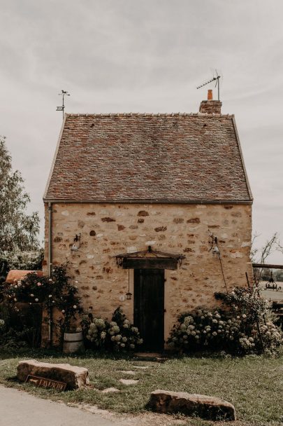 Un mariage bohème-folk et indus au Domaine des Bonnes Joies - Photos : Yoris Photographer - Blog mariage : La mariée aux pieds nus