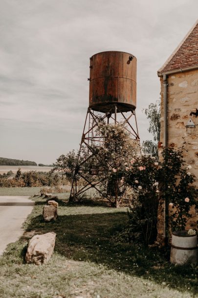 Un mariage bohème-folk et indus au Domaine des Bonnes Joies - Photos : Yoris Photographer - Blog mariage : La mariée aux pieds nus