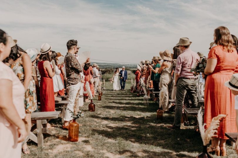 Un mariage bohème-folk et indus au Domaine des Bonnes Joies - Photos : Yoris Photographer - Blog mariage : La mariée aux pieds nus